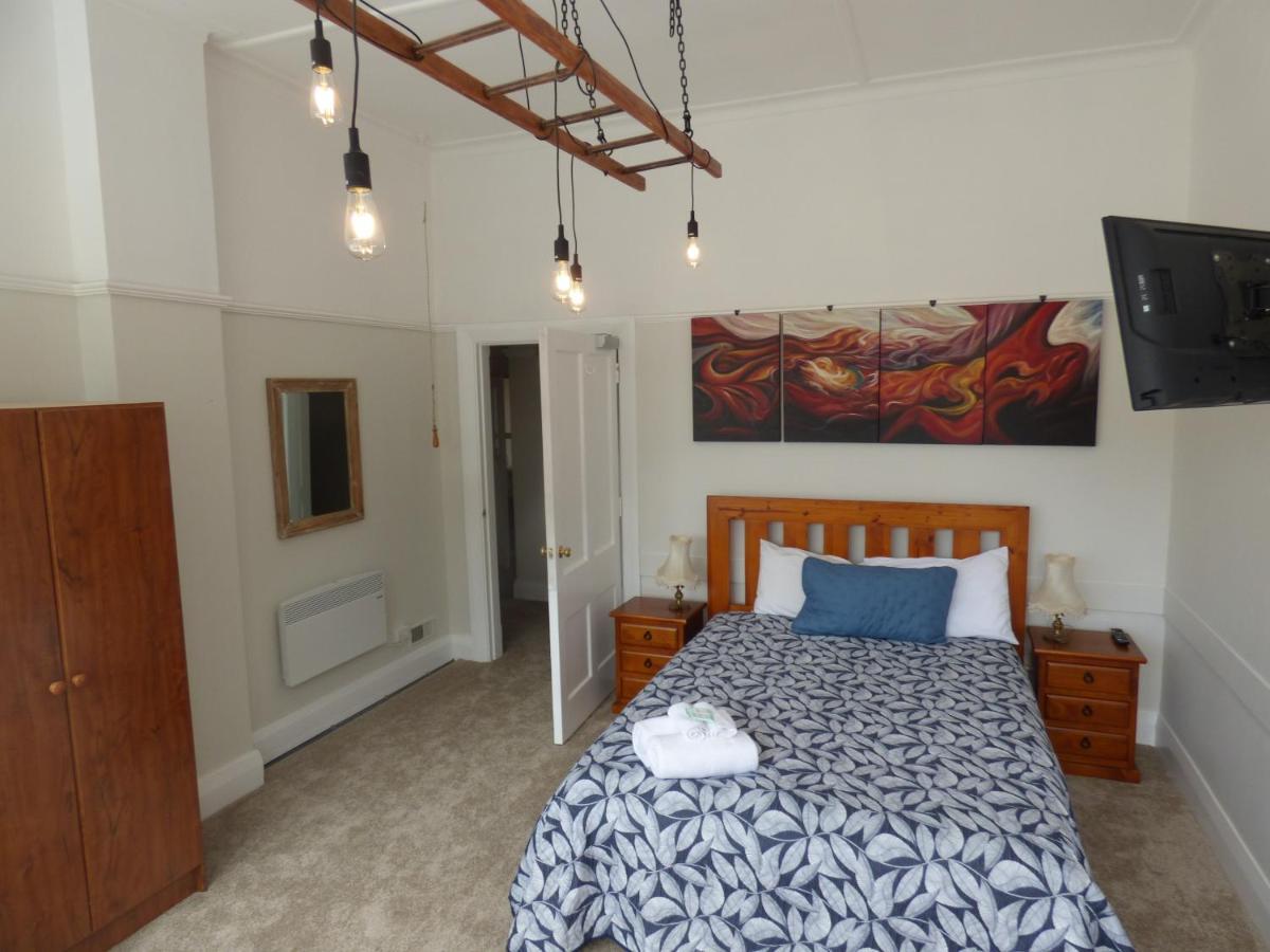 Sahara Guest House Dunedin Esterno foto