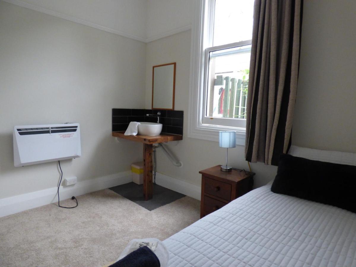 Sahara Guest House Dunedin Esterno foto
