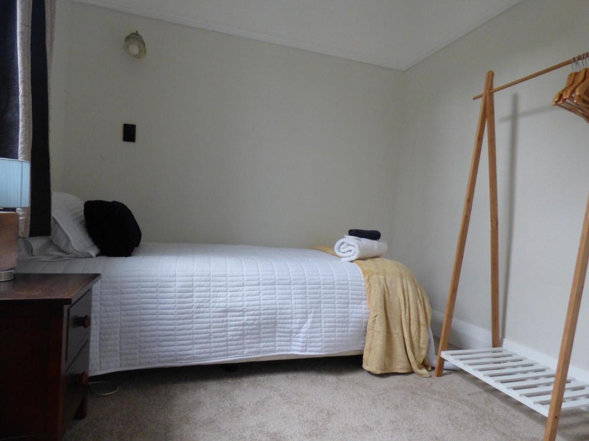 Sahara Guest House Dunedin Esterno foto